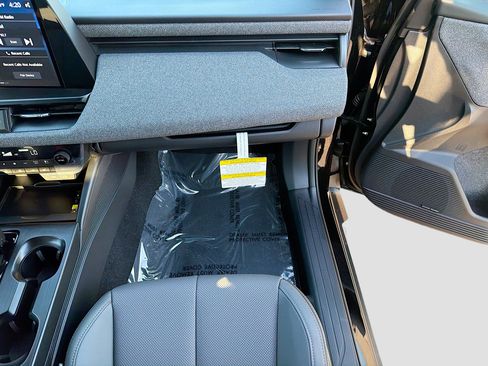 New 2026 Subaru Outback Limited image 17