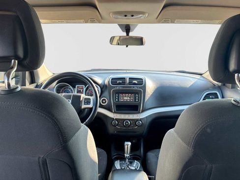 Used 2018 Dodge Journey SXT w/ Connectivity Group image 18