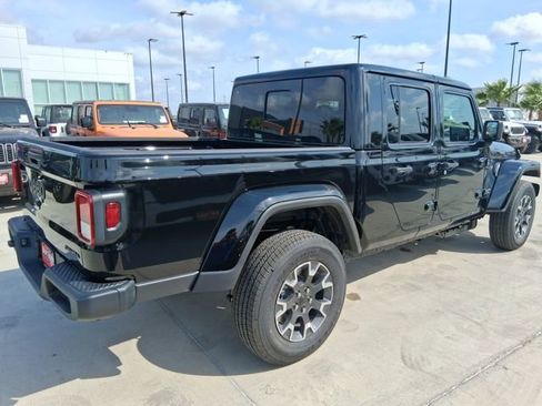 New 2026 Jeep Gladiator Sport image 8