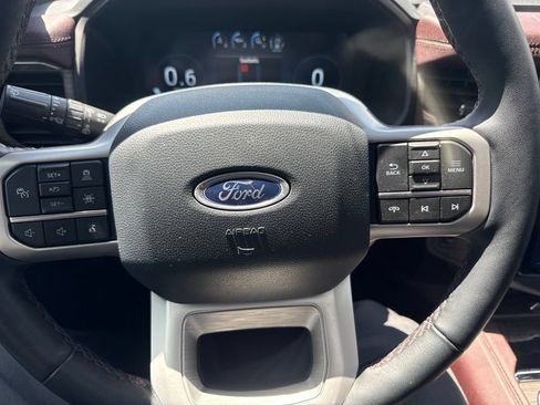 Used 2023 Ford Expedition Limited AWD/4WD image 10