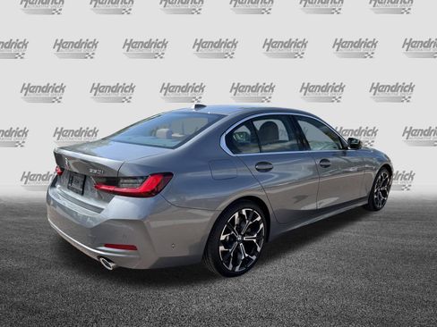 Used 2025 BMW 330i Sedan image 10