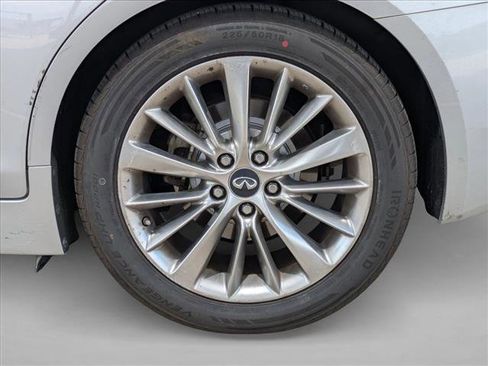 Used 2018 INFINITI Q50 Luxe w/ Essential Package (3.0T Luxe) RWD image 9