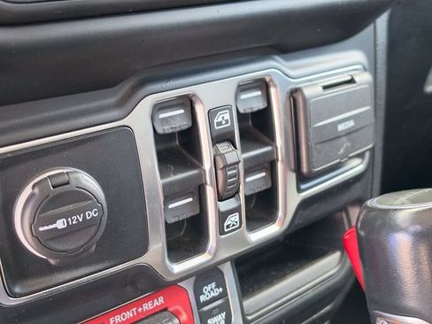 Used 2021 Jeep Gladiator Rubicon AWD/4WD image 24