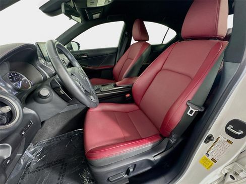 Used 2022 Lexus IS 300 RWD image 12