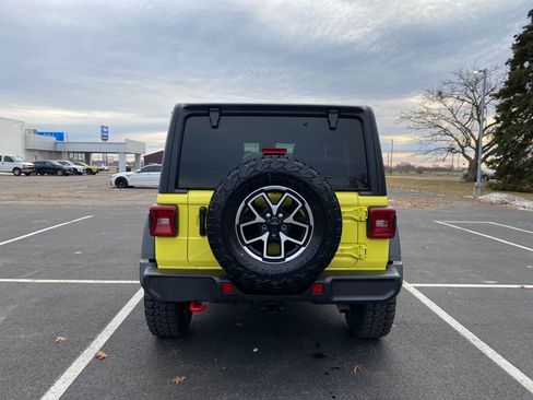 Used 2024 Jeep Wrangler Rubicon image 6