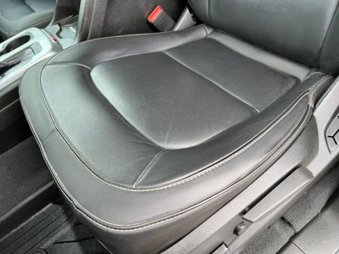 Used 2022 Chevrolet Colorado ZR2 image 14