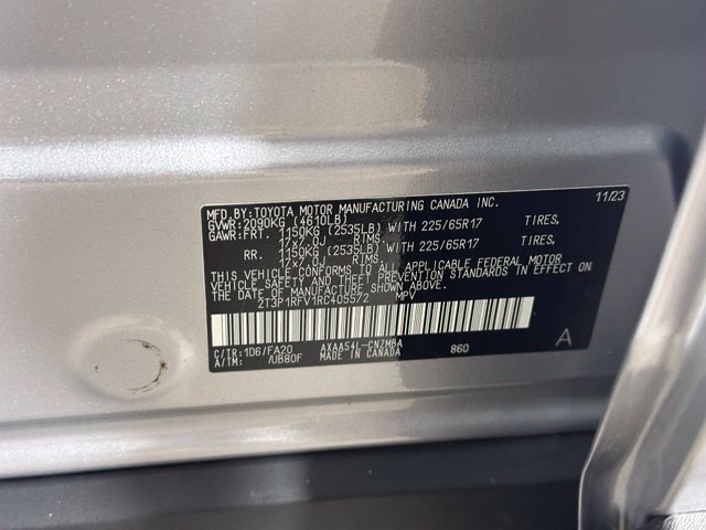 Used 2024 Toyota RAV4 XLE AWD/4WD image 30