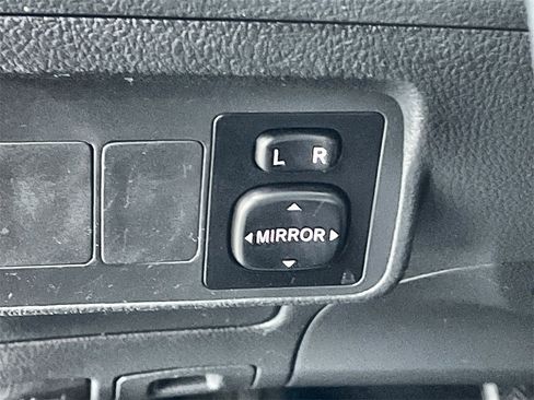 Used 2013 Toyota Corolla S image 13