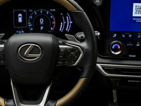 Used 2024 Lexus RX 350 Premium w/ Accessory Package (Z1) AWD/4WD image 21