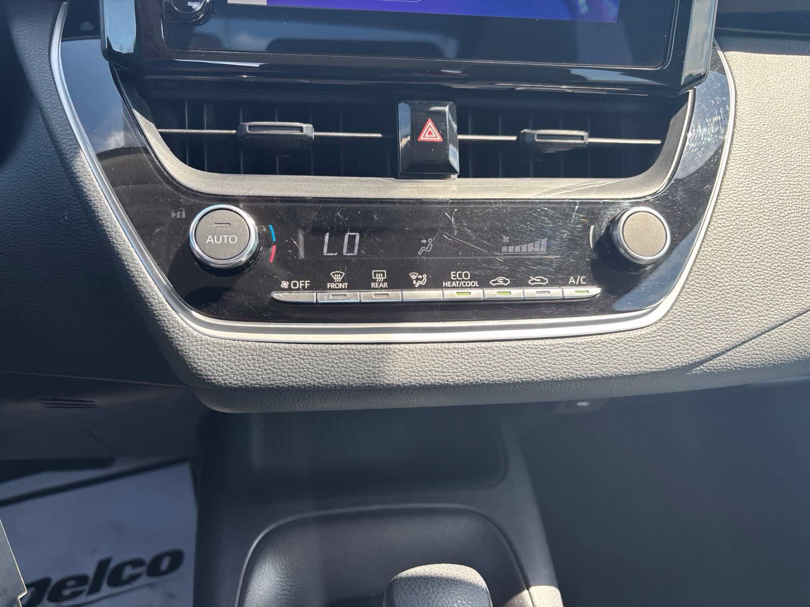 Used 2025 Toyota Corolla LE FWD image 16