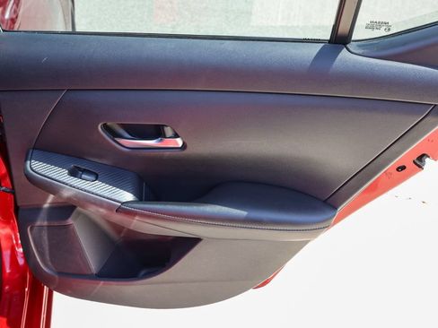 Used 2021 Nissan Sentra SV FWD image 18