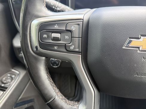 Used 2023 Chevrolet Silverado 1500 LT AWD/4WD image 19