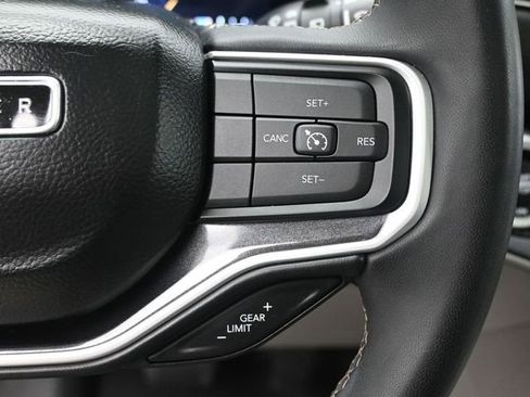 Used 2022 Jeep Wagoneer Series I w/ Premium Group I image 34