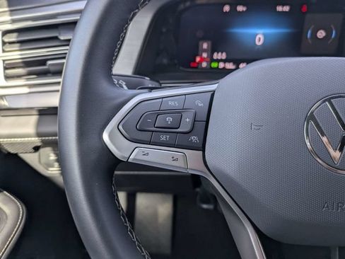 Certified 2025 Volkswagen Atlas Cross Sport SE AWD/4WD image 26