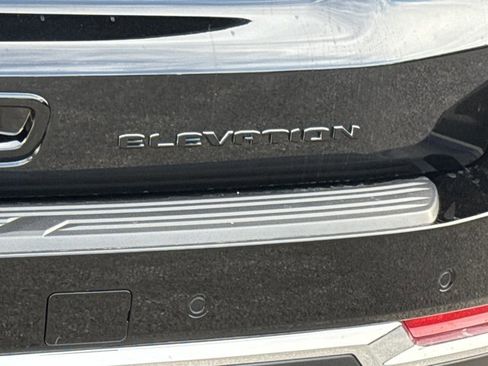 New 2026 GMC Yukon XL Elevation image 11