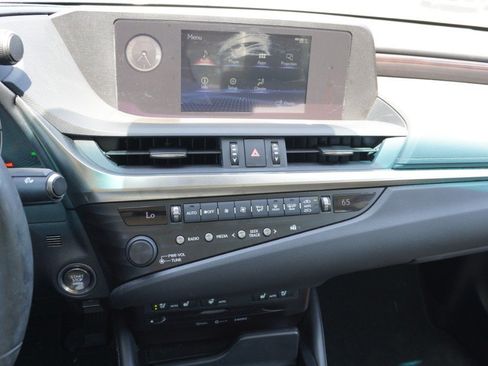 Used 2019 Lexus ES 350 w/ Premium Package FWD image 14