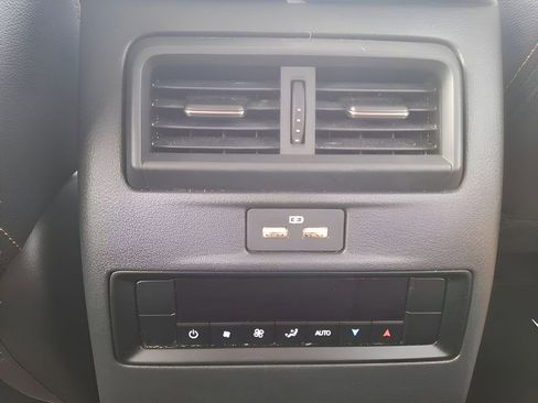 Used 2025 MAZDA CX-90 3.3 Turbo w/ Select Package image 16