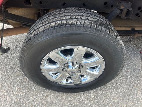 Used 2014 Ford F150 XLT w/ Equipment Group 302A Luxury AWD/4WD image 22