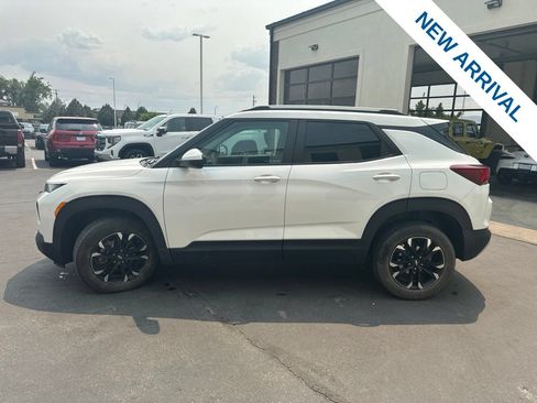 Used 2022 Chevrolet TrailBlazer LT AWD/4WD image 4
