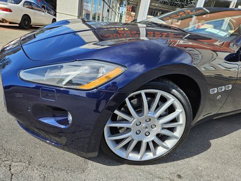 Used 2015 Maserati GranTurismo Convertible RWD image 39