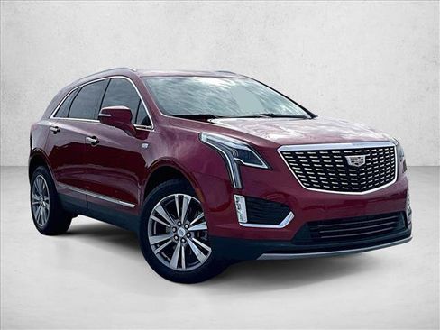 Used 2025 Cadillac XT5 Premium Luxury FWD image 12