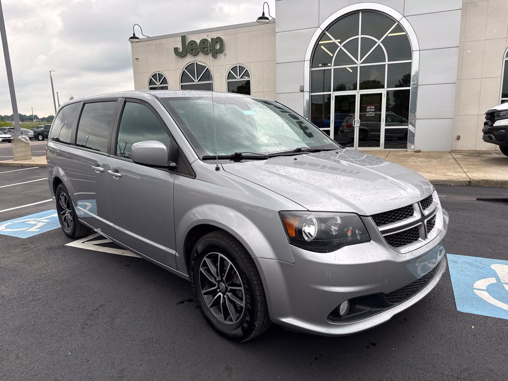 Used 2019 Dodge Grand Caravan GT FWD image 2