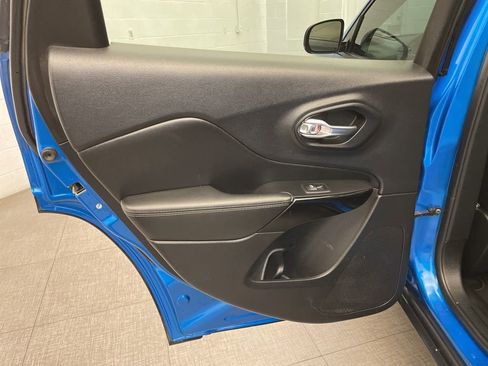 Certified 2023 Jeep Cherokee Altitude Lux w/ Lux Elite Package image 24