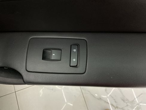 Used 2015 Chevrolet Traverse LT FWD image 43