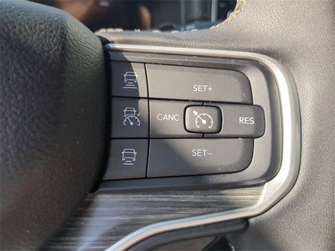 Used 2024 Jeep Wagoneer L Series II w/ Flexible Seating Group image 34