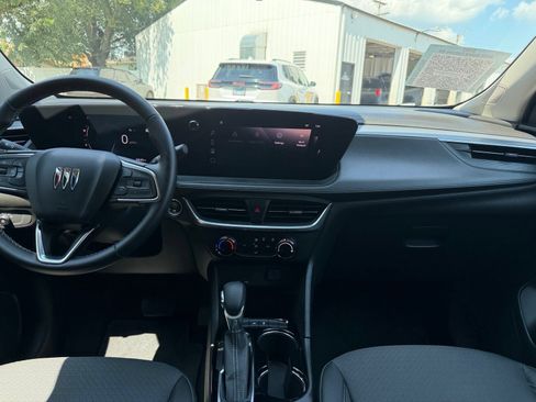 Used 2024 Buick Encore GX Preferred FWD image 19