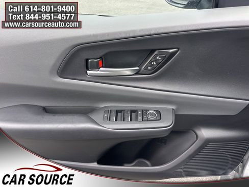 Used 2025 Toyota Prius Limited image 16