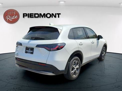 Certified 2023 Honda HR-V EX-L image 8