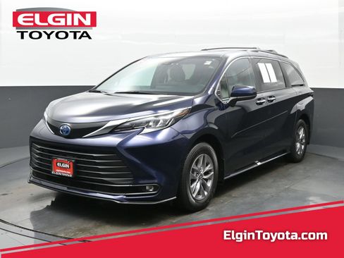 Used 2025 Toyota Sienna XLE w/ XLE Plus Package AWD/4WD image 1
