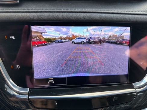 Used 2023 Cadillac XT6 Premium Luxury image 31