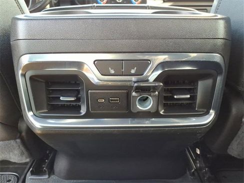 Used 2023 GMC Sierra 3500 AT4 w/ AT4 Premium Plus Package image 17