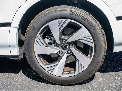 Used 2025 Audi Q6 e-tron Premium Plus w/ Premium Plus image 10