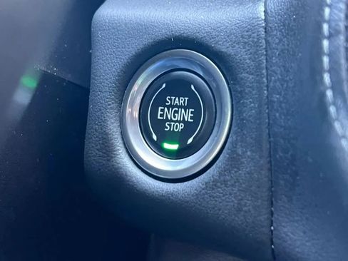 Used 2021 Chevrolet Suburban Z71 w/ Luxury Package AWD/4WD image 46
