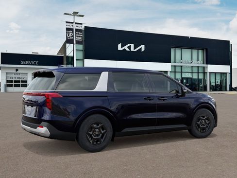 New 2026 Kia Carnival LX FWD image 7
