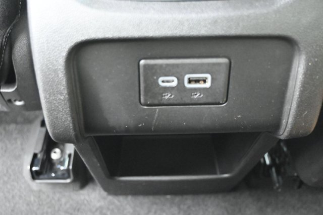 Used 2024 Chevrolet Blazer LT w/ Convenience Package FWD image 13