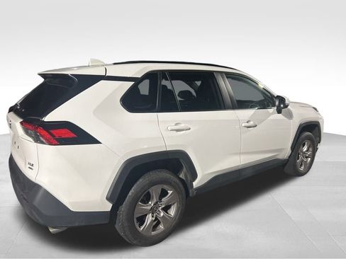 Used 2025 Toyota RAV4 XLE AWD/4WD image 7