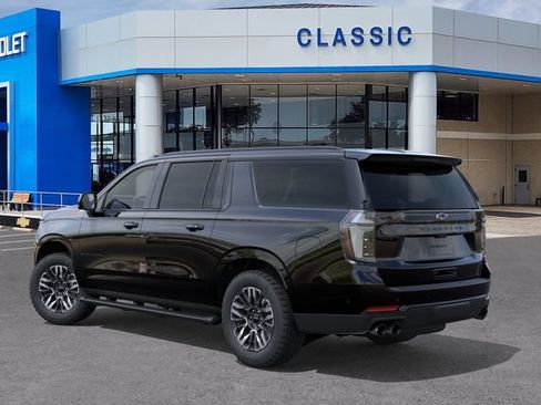 New 2026 Chevrolet Suburban Z71 w/ Comfort Package AWD/4WD image 3
