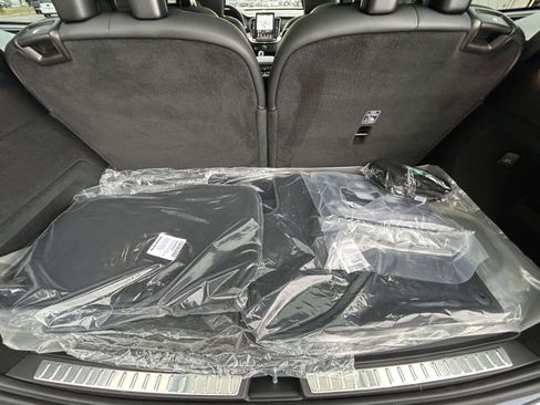 New 2026 Volvo XC90 B5 Ultra image 17