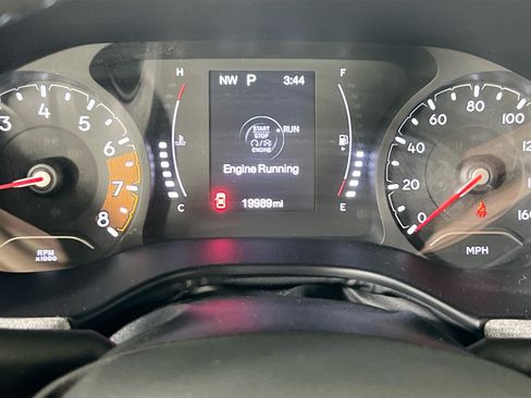Used 2022 Jeep Compass Latitude AWD/4WD image 12