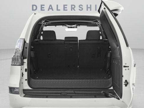 Used 2022 Lexus GX 460 Premium w/ Accessory Package AWD/4WD image 14