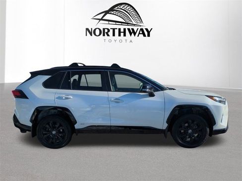 Used 2022 Toyota RAV4 XSE image 3