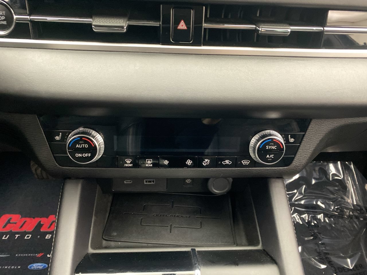 Used 2023 Mitsubishi Outlander SE AWD/4WD image 22