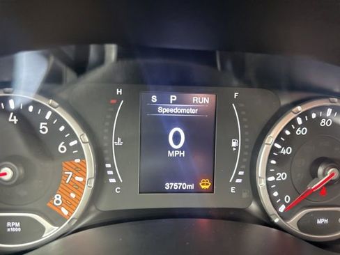 Used 2023 Jeep Renegade Latitude AWD/4WD image 14