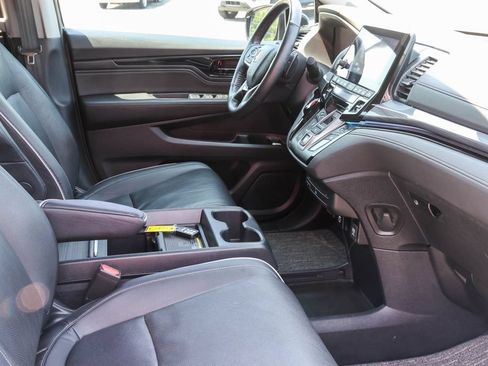 Used 2024 Honda Odyssey Elite image 12