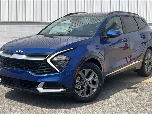 Used 2023 Kia Sportage SX FWD image 2