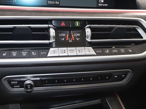 Used 2022 BMW X5 xDrive40i w/ M Sport Package AWD/4WD image 30